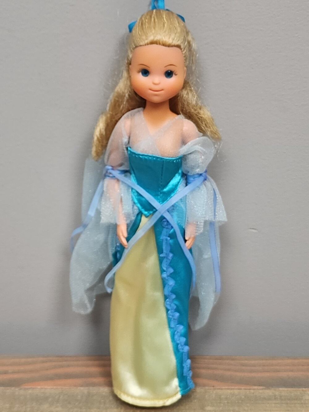 1974 Mattel Star Spangled Dolls Sunshine Family Colonial Girl #7941 RARE